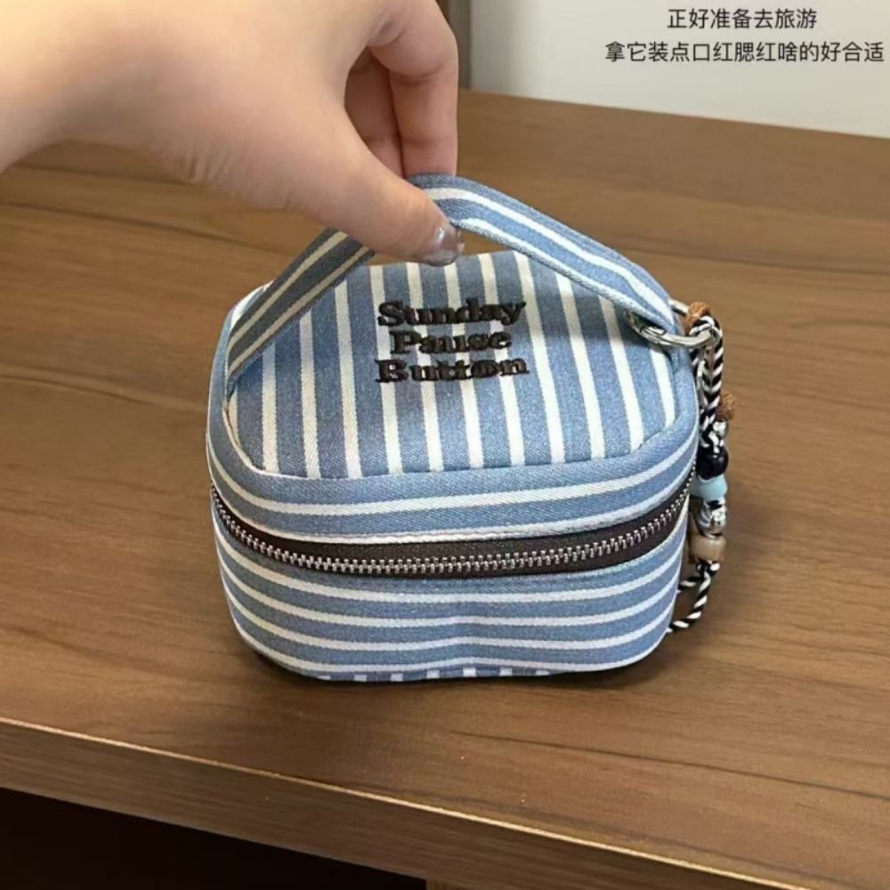 Kotak Penyimpanan Persegi Berg - Cosmetic Bags ulasan dan harga